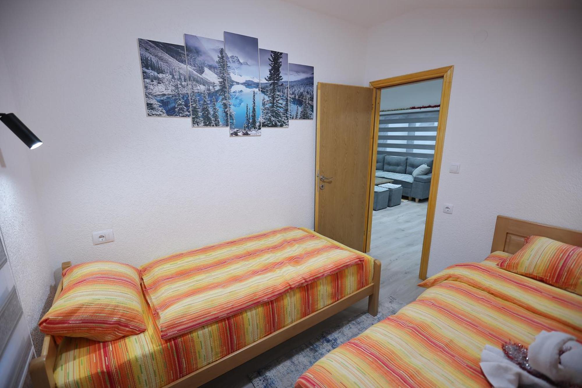 Villa "Strahinja Lux" ยาโฮรินา ภายนอก รูปภาพ