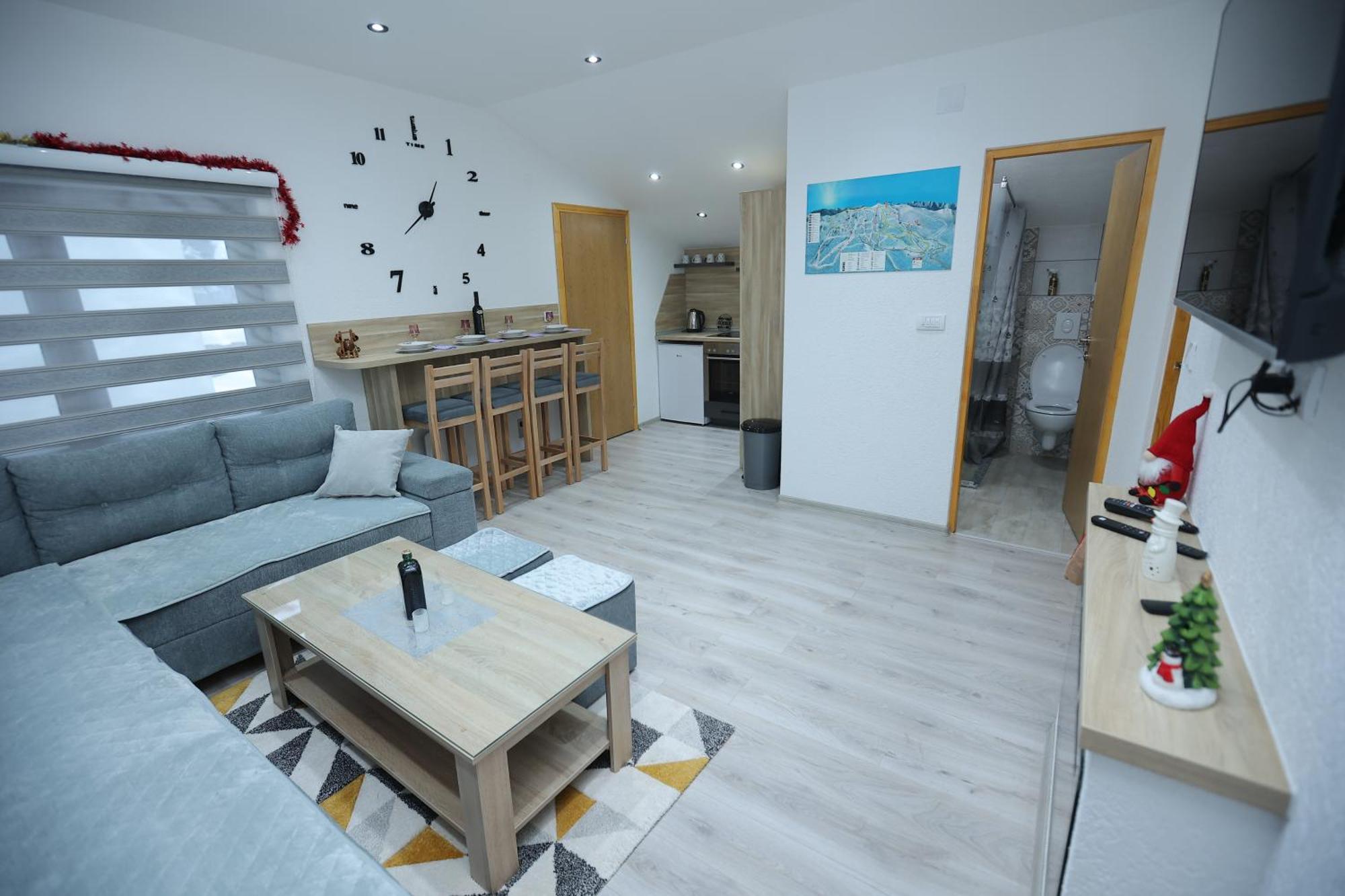 Villa "Strahinja Lux" ยาโฮรินา ภายนอก รูปภาพ
