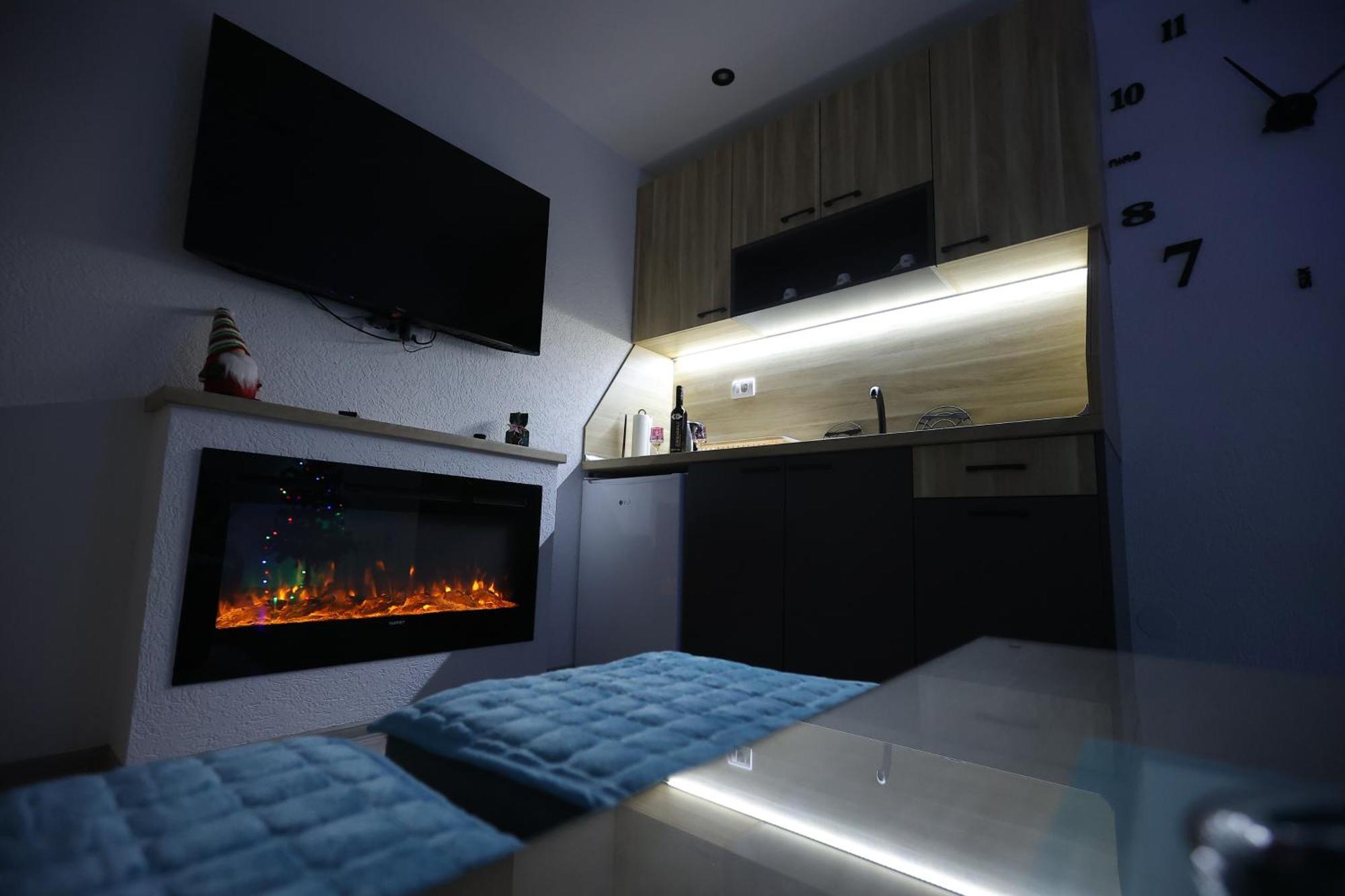 Villa "Strahinja Lux" ยาโฮรินา ภายนอก รูปภาพ
